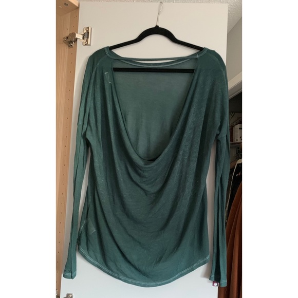 ecoté long sleeved open back shirt - Picture 2 of 2